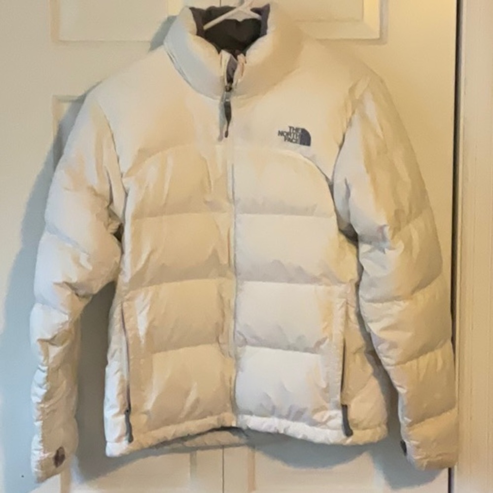 White north face jacket, puffer